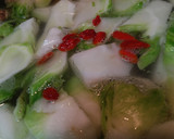 枸杞娃娃菜雞湯的食譜步驟1照片