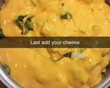 A picture of step 5 of Cheesy chicken and broccoli pasta.
