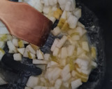 Foto del paso 2 de la receta: Pasta con salsa de peras al queso azul y nueces 💙
