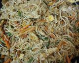 A picture of step 7 of Chicken Hakka Noodles.