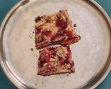 A picture of step 5 of Plum crumble.