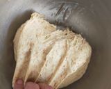 Foto langkah ke 4 dari resep Oregano Cheese Sourdough Bread.