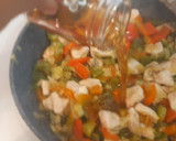 Foto del paso 3 de la receta: Guiso de pavo con pimientos