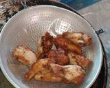 รูปขั้นตอนการทำที่ 2 ของ ไก่หมักซอสถั่วเหลืองชุบแป้งทอด