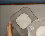 Foto del paso 2 de la receta: Panna cotta de coco con coulis de maracuyá 🍮