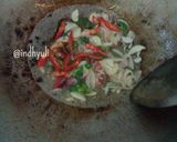 Foto langkah ke 2 dari resep Oncom Masak Kemangi.