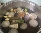 รูปขั้นตอนการทำที่ 1 ของ ก๋วยเตี๋ยวซี่โครงหมูตุ๋น