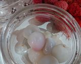 Foto langkah ke 1 dari resep Lychee Honey Ice.