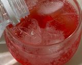 Gambar langkah 2 resipi Shirley Temple Sirap Sarawak Mocktail.