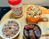 अखरोट खजूर बार्स (Walnut Date Bars) रेसिपी चरण 1 फोटो