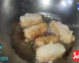 A picture of step 6 of Aloo Stuffed Bread Rolls.