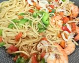 Gambar langkah 5 resipi 👩‍🍳Spaghetti Aglio Olio.