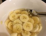 A picture of step 3 of Banana crisps!.