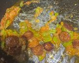 Foto del paso 2 de la receta Paella con garbanzos y chorizo