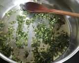 Foto del paso 1 de la receta: Caella en salsa verde con almejas