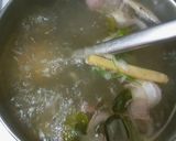 Foto langkah ke 2 dari resep Sop Ikan Gurame Kuah Asam.
