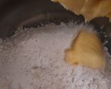 Foto langkah ke 3 dari resep Bolen Pisang Ekonomis (Tanpa Korsvet).