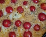 Foto del paso 3 de la receta: Frittata de tomates cherry, queso y orégano