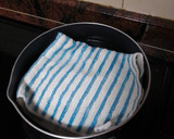 Foto del paso 4 de la receta: Hígado adobado a la plancha con papas arrugas