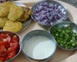 A picture of step 2 of Aloo tikki chat.
