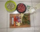 Foto langkah ke 1 dari resep Nasi Liwet Daging Sapi Teri Medan.