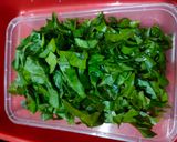 Foto langkah ke 2 dari resep Kering Daun Melinjo & Ikan Asin Jambrong (793).