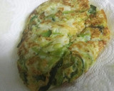 Foto del paso 4 de la receta: Pastel de tortitas de calabacín y salsa de yogurt