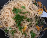 Foto langkah ke 6 dari resep Bihun Goreng Kecap Masakan Ala Anak Kos Murah | Sohun Goreng.
