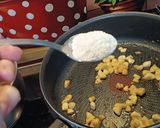Foto del paso 4 de la receta: Solomillo de cerdo al ajillo (fácil)