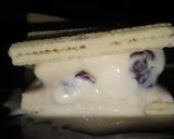 A picture of step 6 of White Christmas ice cream sandwich.