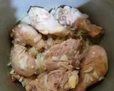 Foto del paso 1 de la receta: Pollo a la cacerola con arvejas