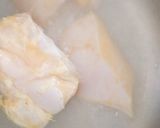 A picture of step 1 of Chicken manchow soup.