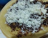 Foto langkah ke 8 dari resep Martabak Manis Teflon Kenyal Bersarang.