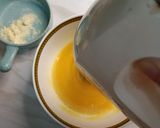 Foto langkah ke 2 dari resep Dalgona Steamed Cake a la Kitchen of Olive's.