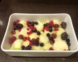 A picture of step 3 of Apple & berry crumble.