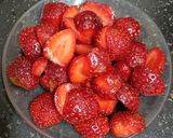 A picture of step 1 of Strawberry 🍓 🍓 Mastani.