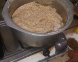 A picture of step 4 of Suji ka halwa.