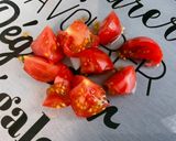 Une image de l'étape 5 de Sauce salade fruitée à la tomate, persil, miel et vinaigre balsamique.