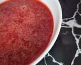 Une image de l'étape 3 de Coulis de fraises.