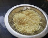 A picture of step 4 of Mexican cheesy quesadilla.