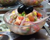 Foto del paso 14 de la receta: Ceviche de salmón con mango y menta / Ceviche de salmón con champiñones, palta y albahaca