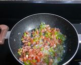 A picture of step 2 of Cheesey pasta fusilli.