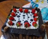 Foto langkah ke 10 dari resep Kue ulang tahun blackforest / blackforest ganache.