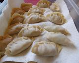 Foto langkah ke 5 dari resep Gyoza, guotie, dumplings.