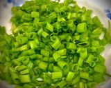 A picture of step 1 of Bánh Bột Lọc Trần (Rice Paper Dumpling Version).