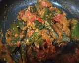 A picture of step 13 of Masala Bhindi.