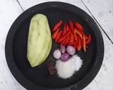 Foto langkah ke 1 dari resep Sambal mangga.