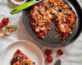 A picture of step 28 of Cauliflower thin crusted Pizza.