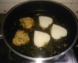 A picture of step 15 of Veg Sesame heart bites.