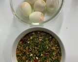 Hình bước làm 2 của món Trứng gà ngâm nước tương